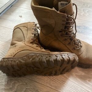 Military boots women size 7 Rocky boots